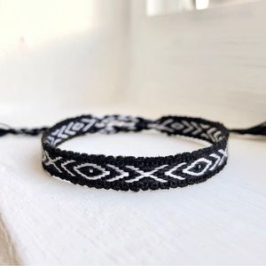 Black & White <o> Boho Woven Wool Bracelet